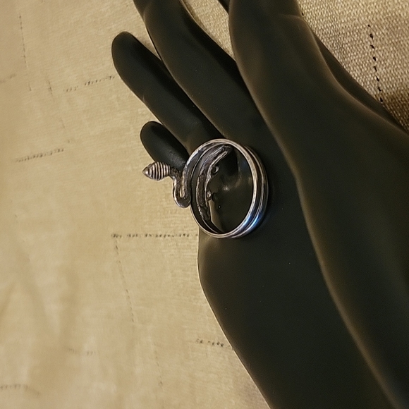 Vintage 925 Sterling Silver Ring - Picture 3 of 5